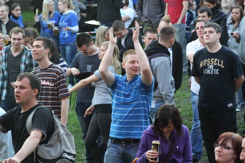 Tak bawili się elbląscy studenci na Podzamczu. Zdjęcia, film