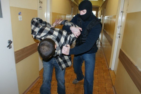 Kradł auta i rozbierał na części. Policjanci odkryli 