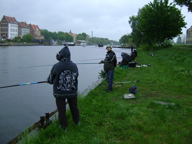 Wędkowali na Bulwarze. 