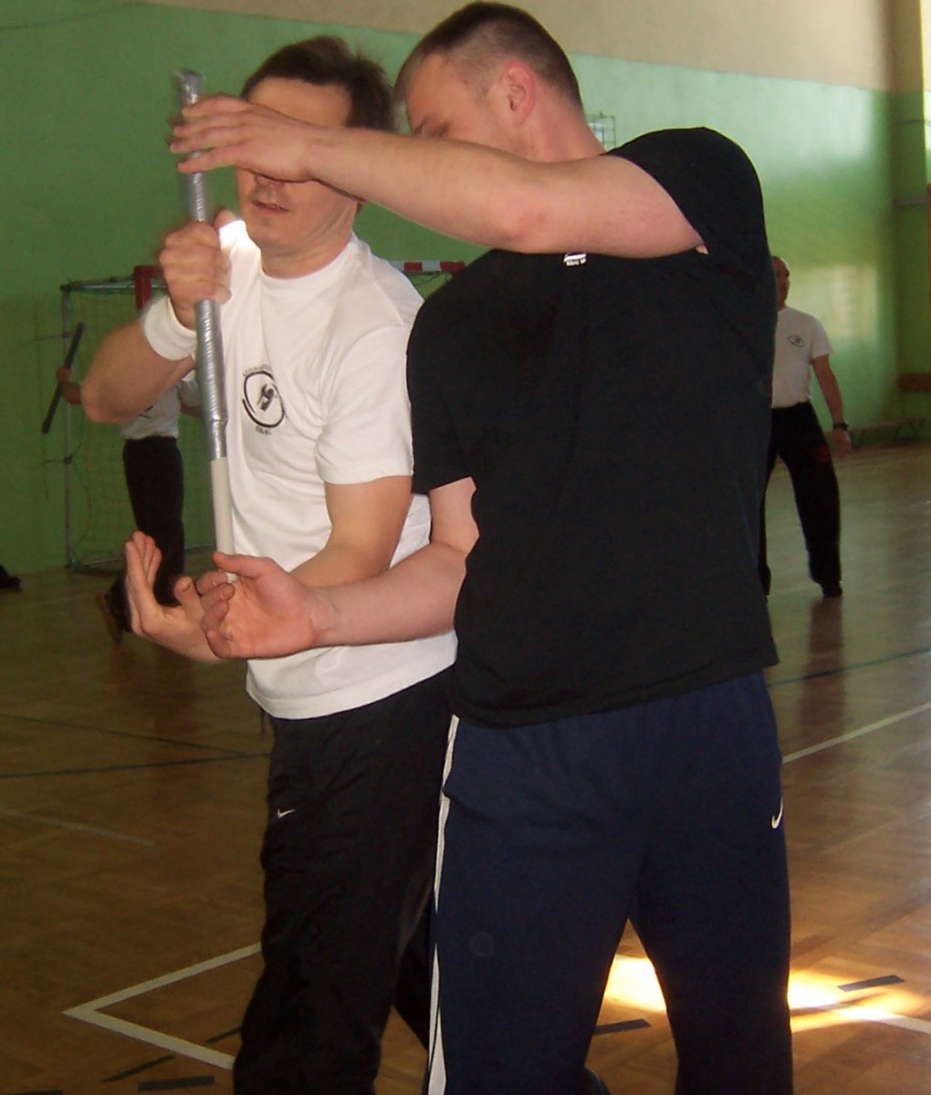KRAV MAGA, czyli walka pałką