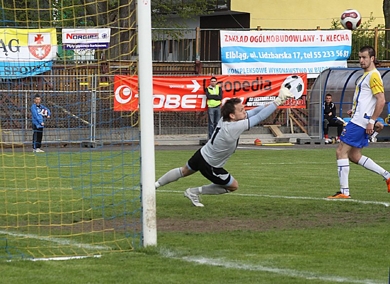 Przed nim tylko bramkarz i... Zobacz to! Olimpia - Wigry 0:0