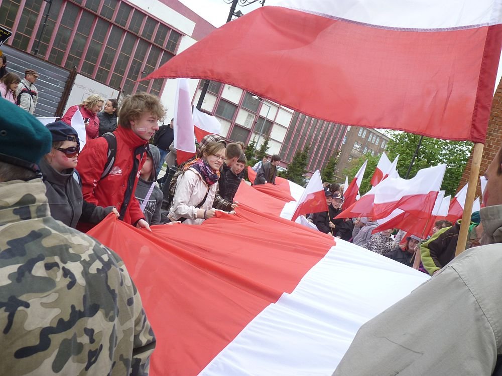 Napisali do nas: Biały oznacza czystość, czerwony odwagę! Zdjęcia