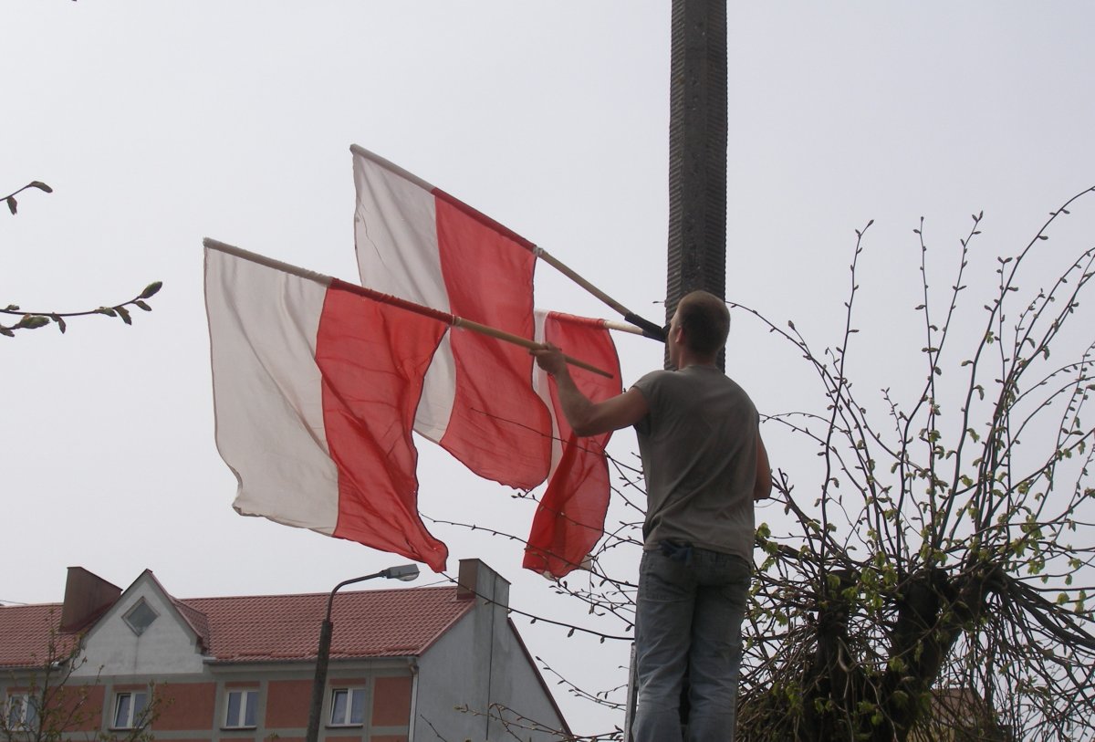 Harcerze: Święto Flagi nie musi się kojarzyć ze smutnymi marszami. SONDA