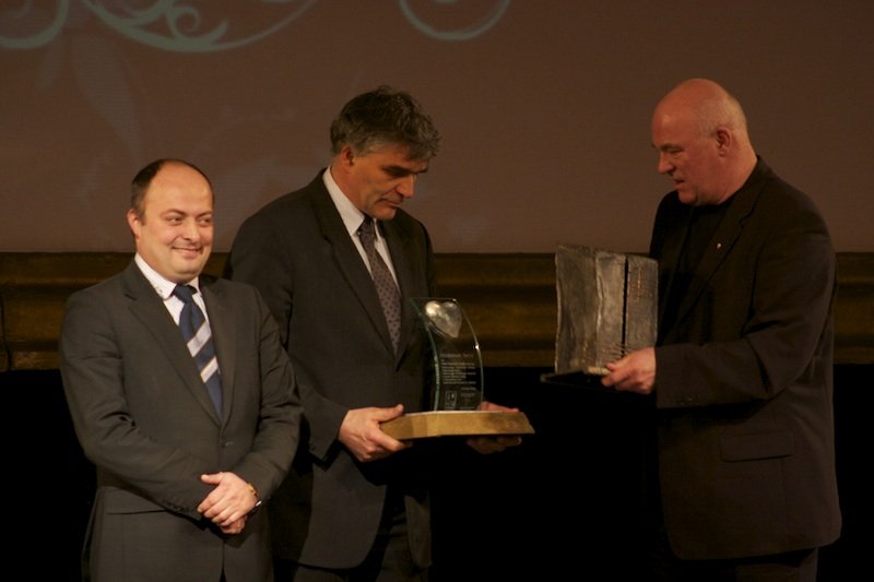 Kandydaci do tytułu filantropa 2010 roku nadal poszukiwani