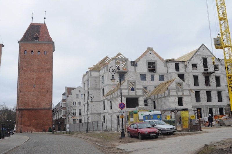 Na starówce królują hotele. Kolejny stanie do czerwca 2012