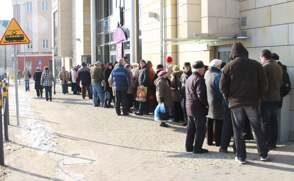 Trzy godziny w kolejce na mrozie, by zarejestrować się do okulisty