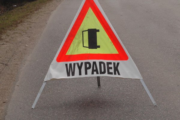 Poranek na drogach bardzo śliski 