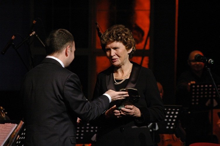 O pielęgniarce, która dostała nagrodę od prezydenta