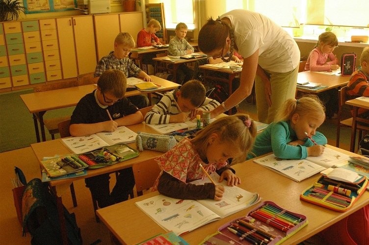 Dodatkowa kasa dla nauczycieli. Na kontach już wkrótce