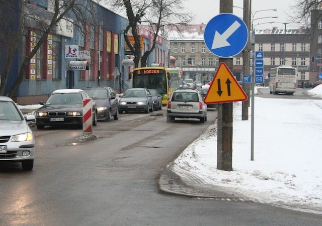 Tyle dziur, że nie dało się jeździć. Więc zamknęli dla ruchu