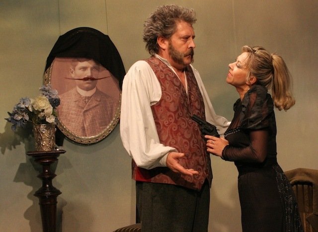  Niedźwiedź i Oświadczyny Czechowa   na deskach teatru