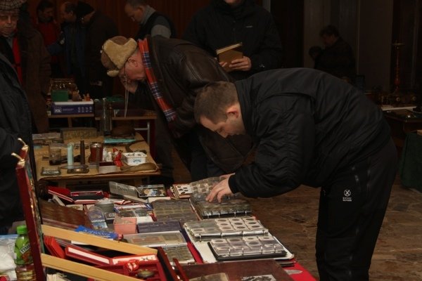 Giełda staroci w elbląskim muzeum