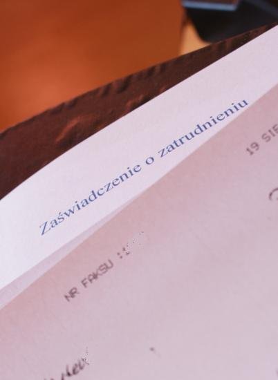 Zaświadczenie o zatrudnieniu z błędami zgubiło oszustów