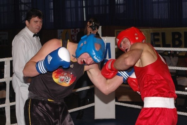 Ale walka. Elbląski finał kategorii 75 kg, Łoniewski lepszy od Kośmidra