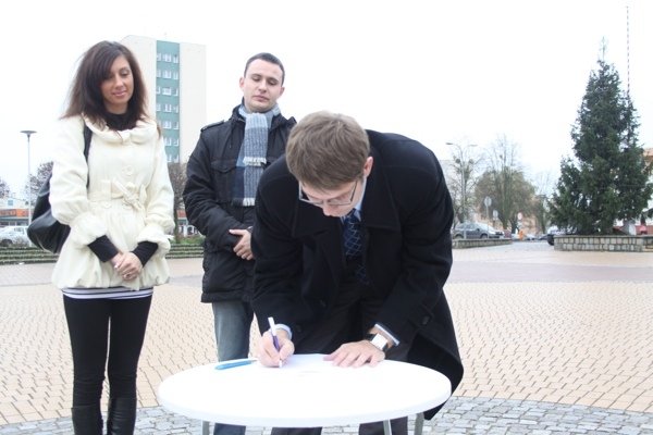 Młodzi politycy biorą się do pracy