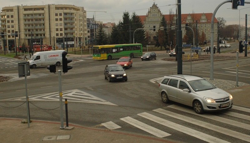 Przebudowa Grota-Roweckiego i Robotniczej na finiszu