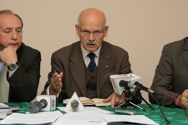Poseł szykuje się do walki o ratusz