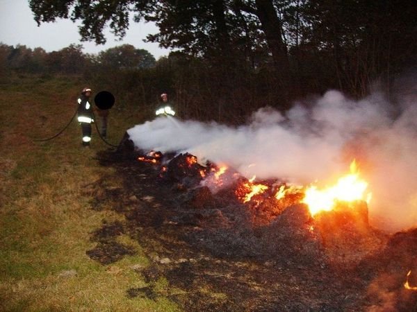 Cielętnik: podpalacz słomy znowu zaatakował