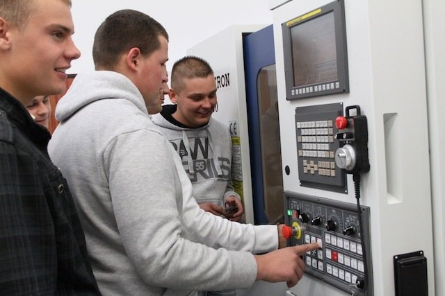 Pracownie i warsztaty za milion siedemset tysięcy złotych  