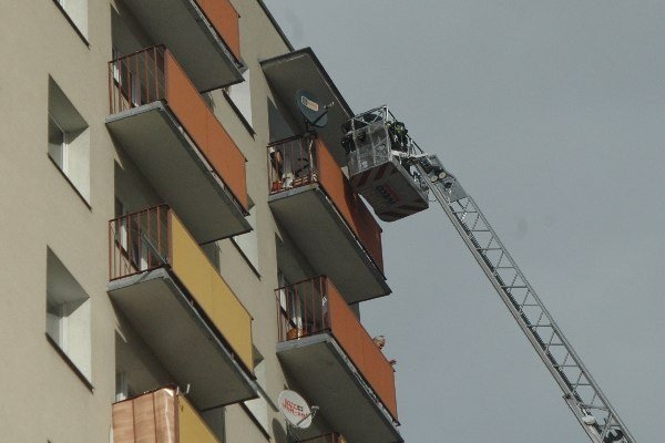 By ją uratować musieli użyć drabiny sięgającej 10 piętra  