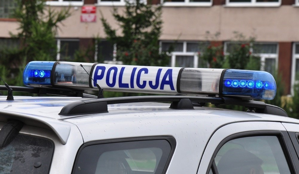 Zgłosili fikcyjną kradzież auta, bo chcieli wyłudzić odszkodowanie