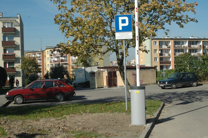 Sielanka stawia szlabany, bo nie chce dzielić się parkingami z innymi