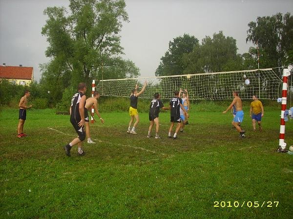 Turniej piłki siatkowej o puchar wójta gminy Rychliki