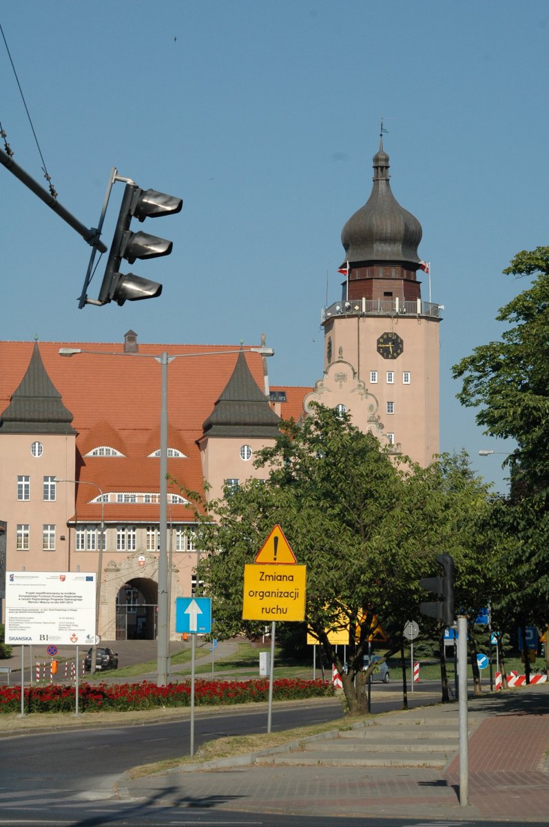 Ile elblążanie wydają na utrzymanie miejskich urzędników   ?
