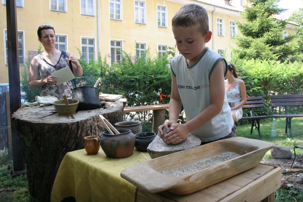 Spotkania z żywą archeologią w elbląskim muzeum