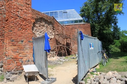  Trwa remont zabytkowych murów