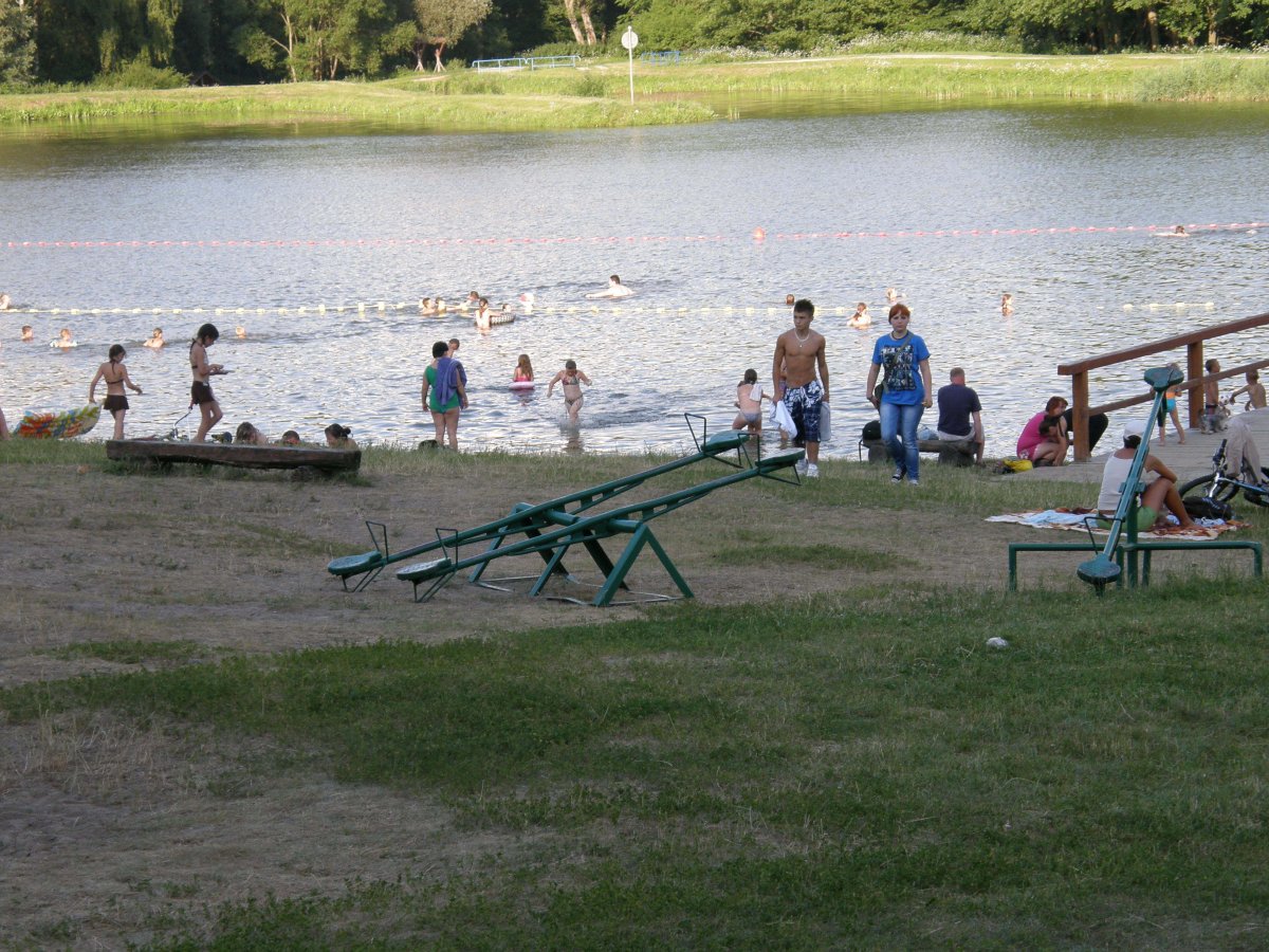 Chwile relaksu nad pasłęckim jeziorkiem