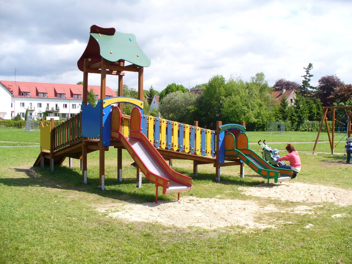 W Elblągu powstają nowe place zabaw dla dzieci