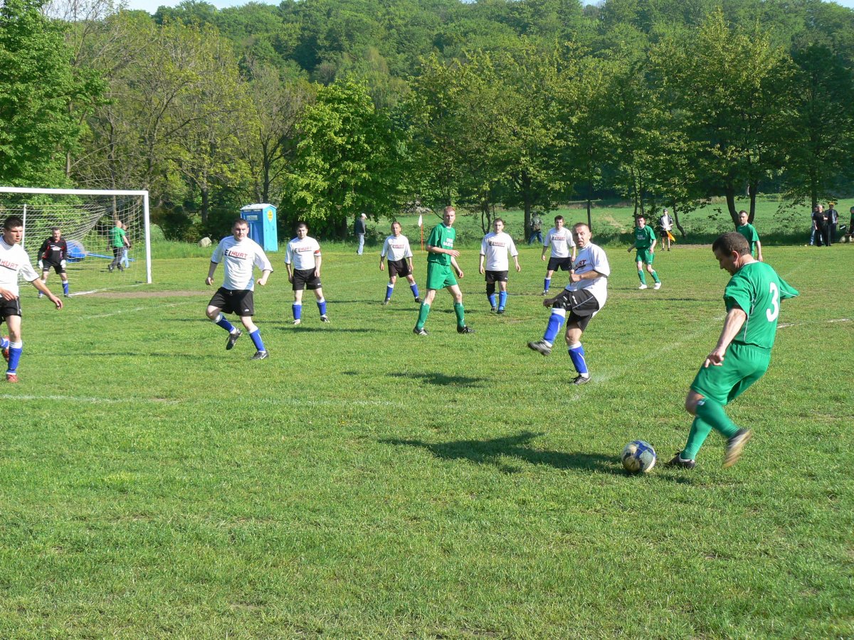Piłkarska klasa B: Dąb Kadyny pokonał Pogrom Aniołowo 3:0