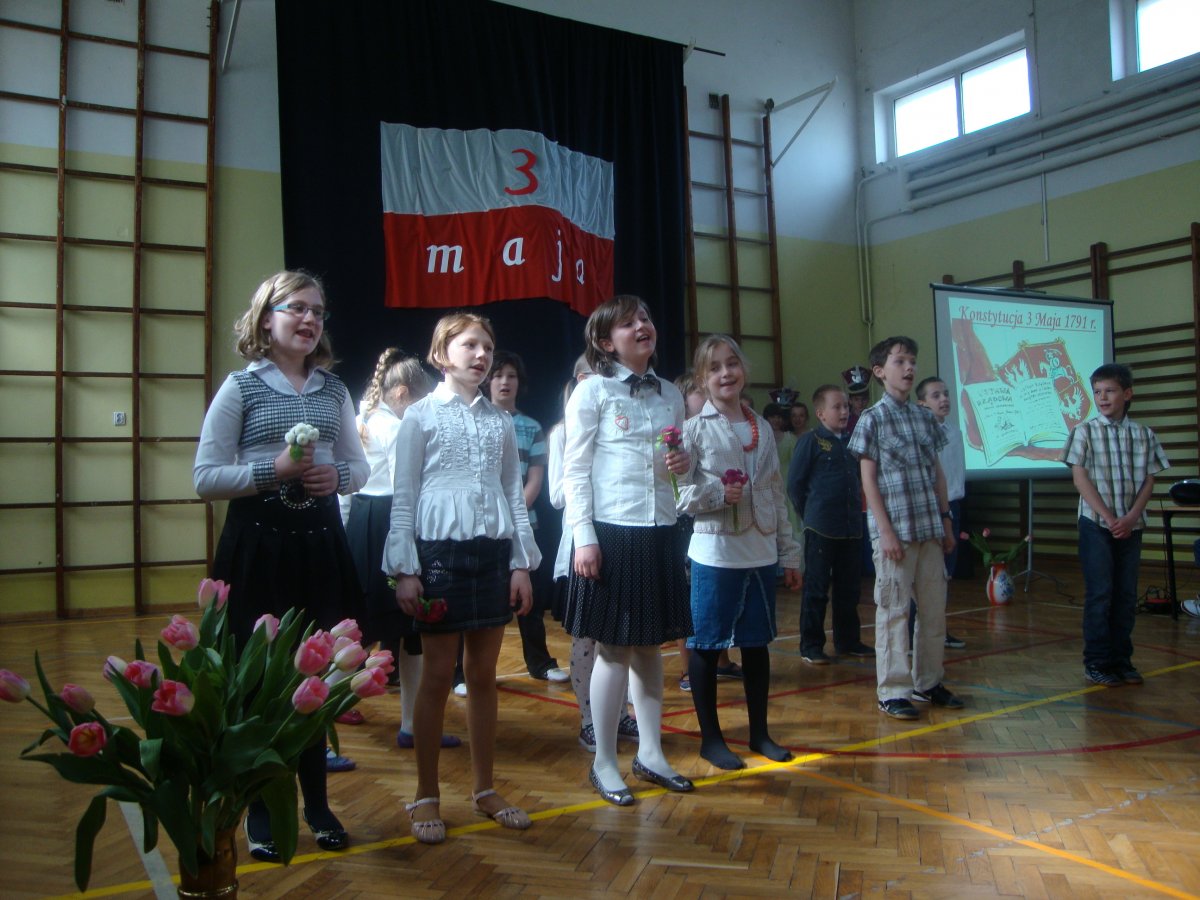 Święto Konstytucji 3 maja w Zespole Szkół nr 2 w Elblągu   