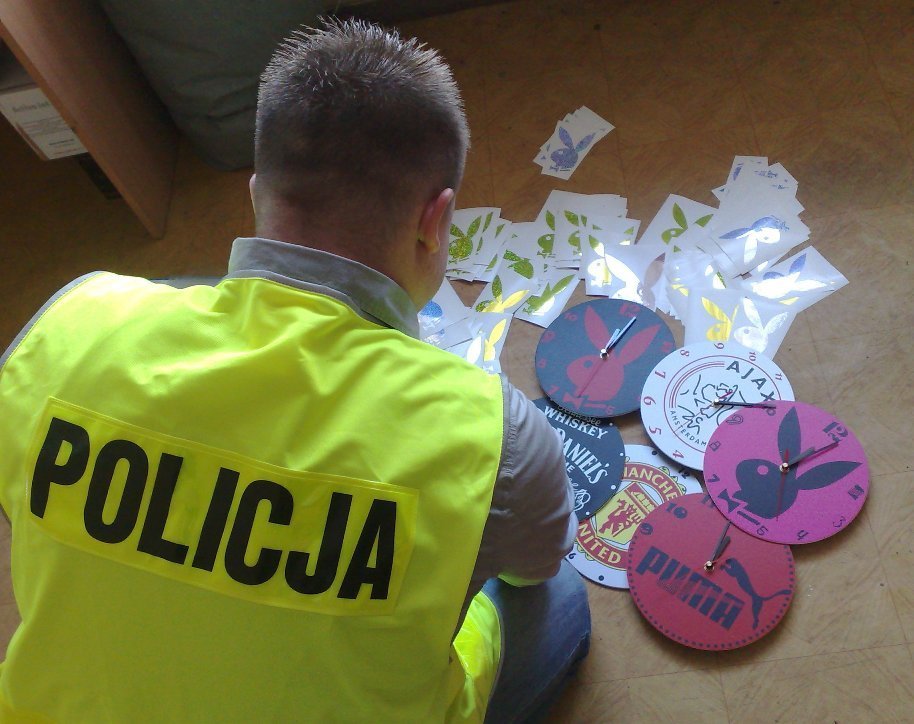 W internecie sprzedawał zegary z 