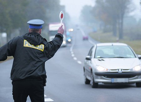 Prowadziła po alkoholu i bez prawa jazdy