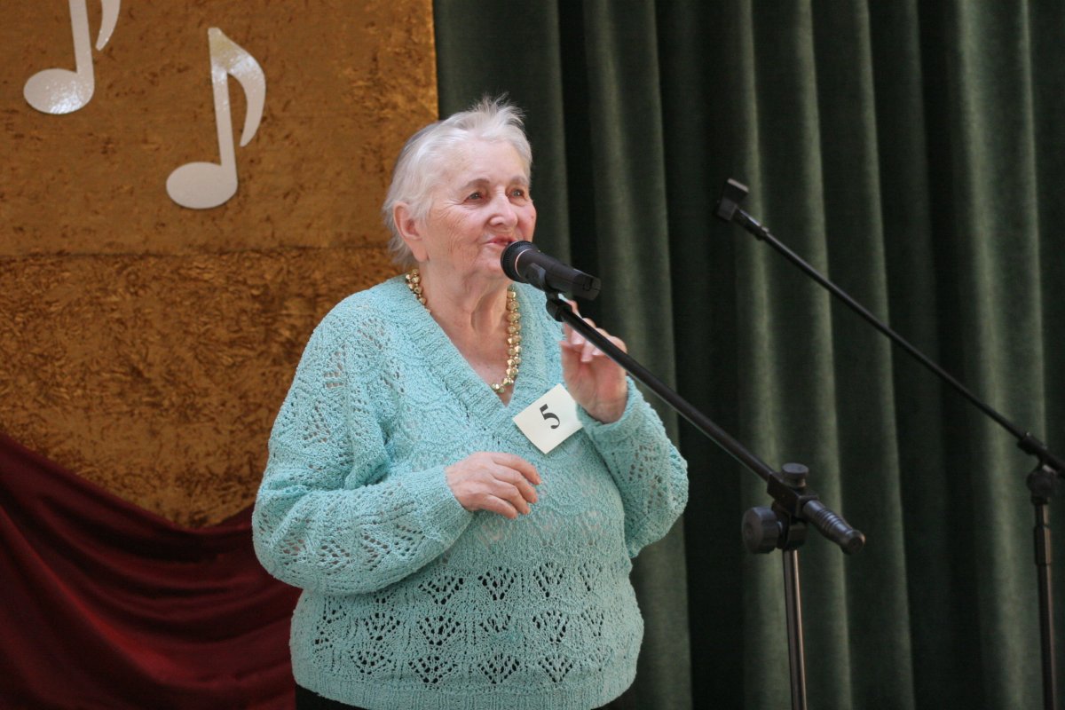 Seniorzy śpiewali w Zakrzewie