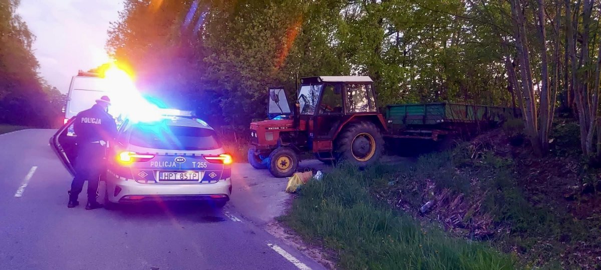 Pijany i poszukiwany jechał traktorem po Milejewie