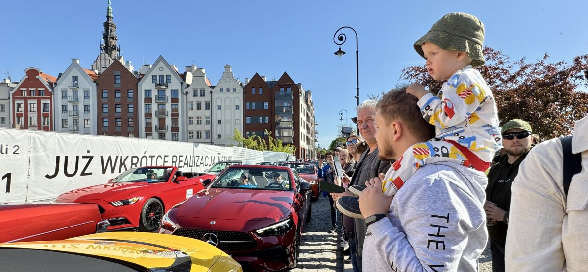 Elbląg: Kabriolety na Starym Mieście. Inauguracja sezonu Cabrio Warmia i Mazury [ZDJĘCIA]