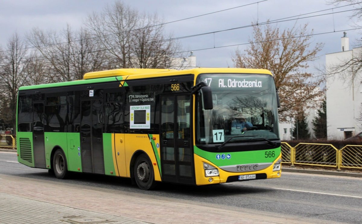 Radni PiS o zmianach w komunikacji miejskiej i zakupie nowych tramwajów