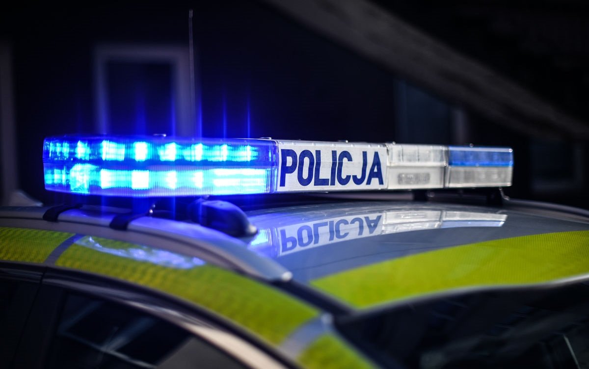 Wypadek na Sadowej: Ośmioletnia dziewczynka wbiegła pod samochód