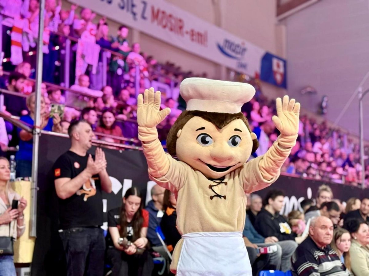 Elbląg kupuje nowy kostium Piekarczyka. Będzie na bogato?