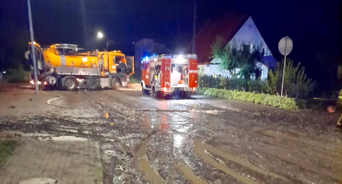 Tolkmicko i Suchacz walczą z wodą