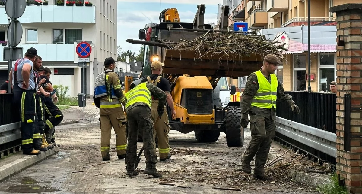 Kumiela opada. Elbląg porządkuje skutki ulewy