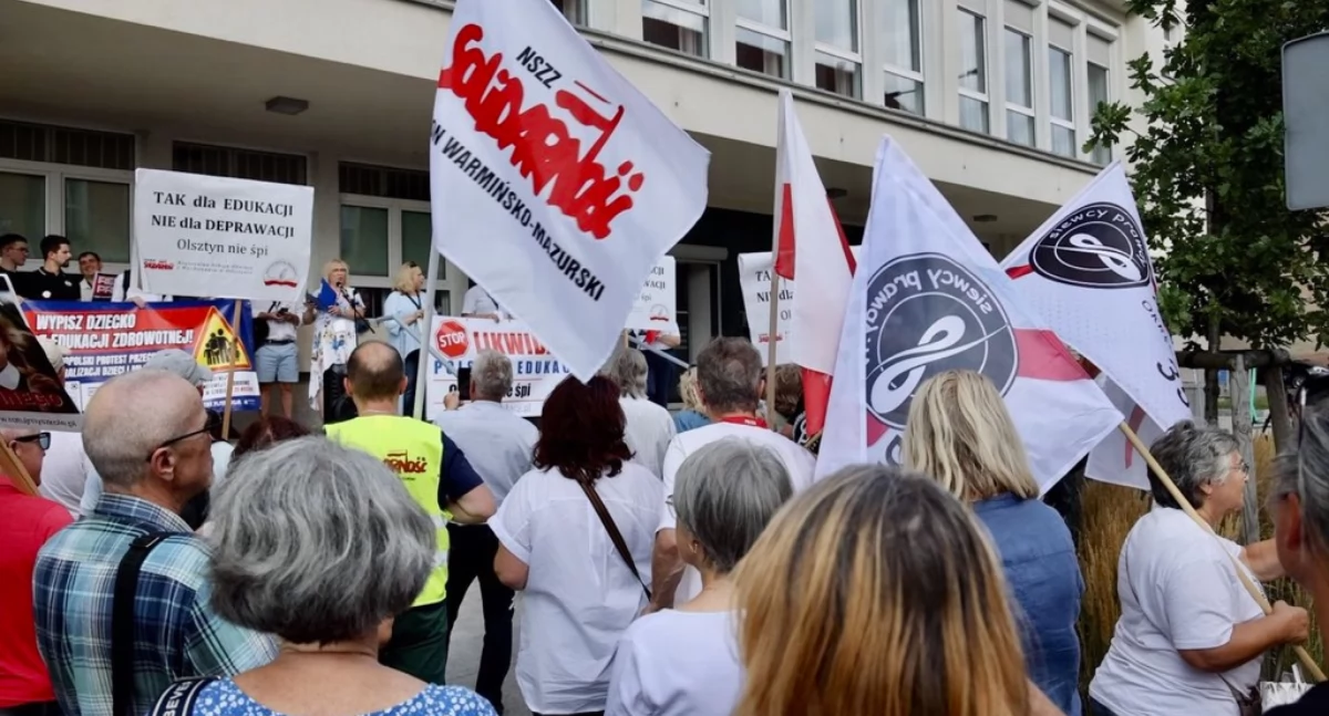 Stop Likwidacji Polskiej Edukacji [VIDEO]