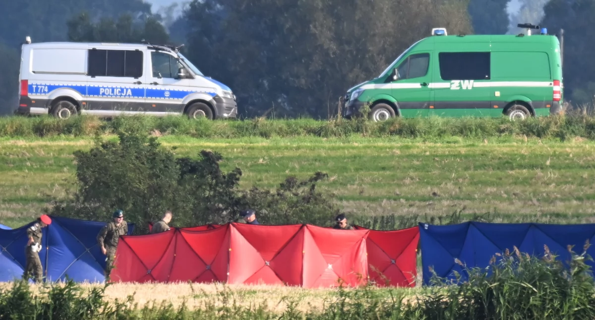 Oleśno pod Elblągiem: Miejsce upadku rosyjskiego drona [ZDJĘCIA]
