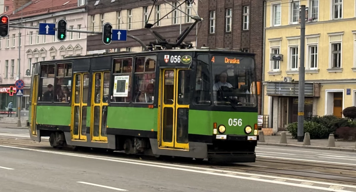 Komunikacja miejska zaczyna przegrywać z taksówkami