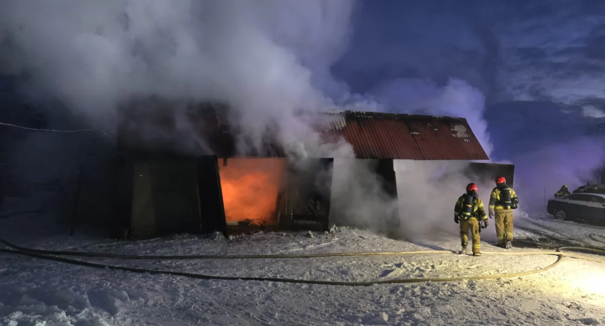Pożar warsztatu samochodowego