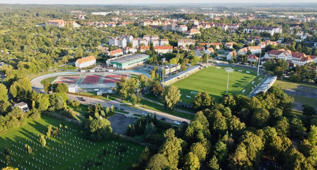 Podgrzewana murawa za miliony złotych