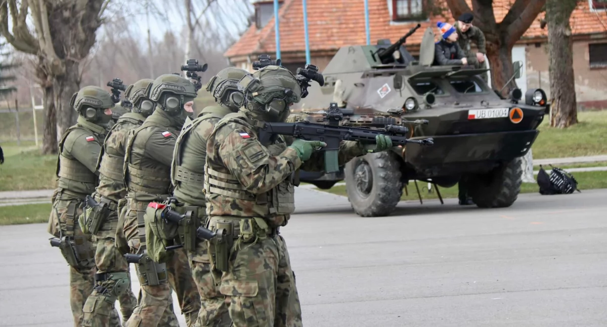 Burmistrz Braniewa o zwolnieniach w wojsku